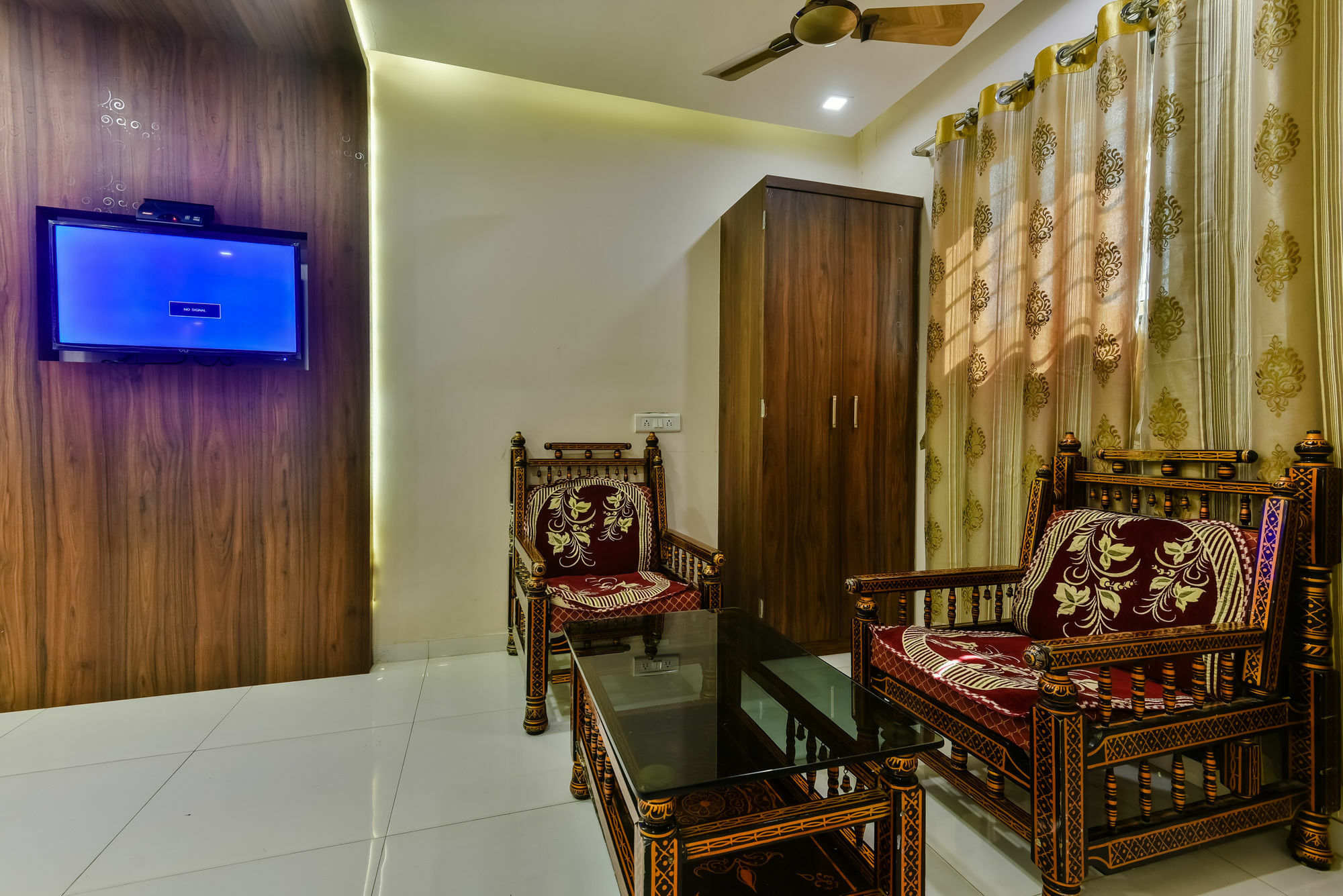 Hotel Guestinn Residency Mumbai Exterior photo